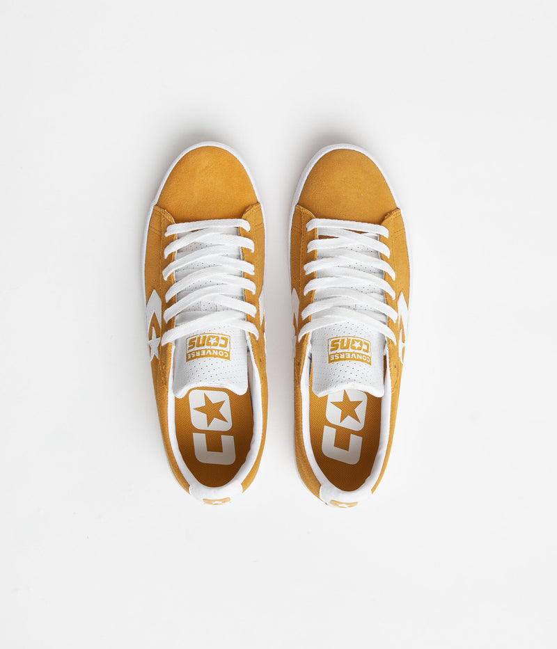 Converse Pro Leather Summer Ox Shoes in Golden Sundial and White / White