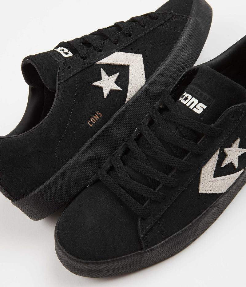 Converse Pro Leather Vulcanized Pro Ox Shoes in Black and Egret / Black