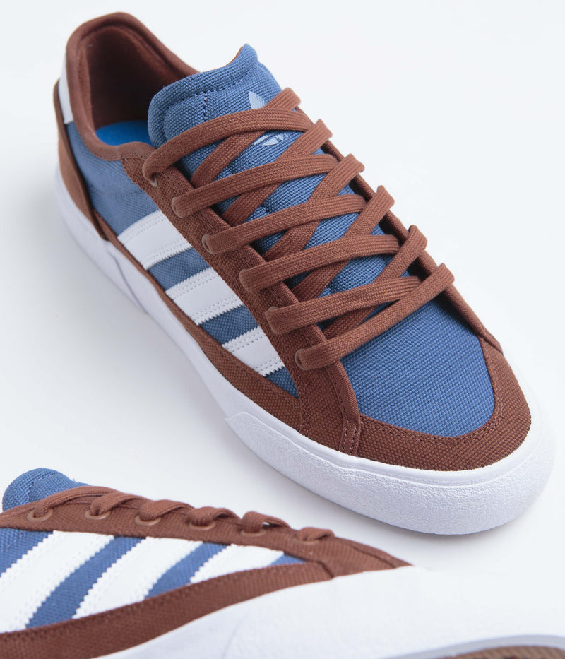 Adidas Court TNS Premiere Shoes in Brown and FTWR White / Crew Blue