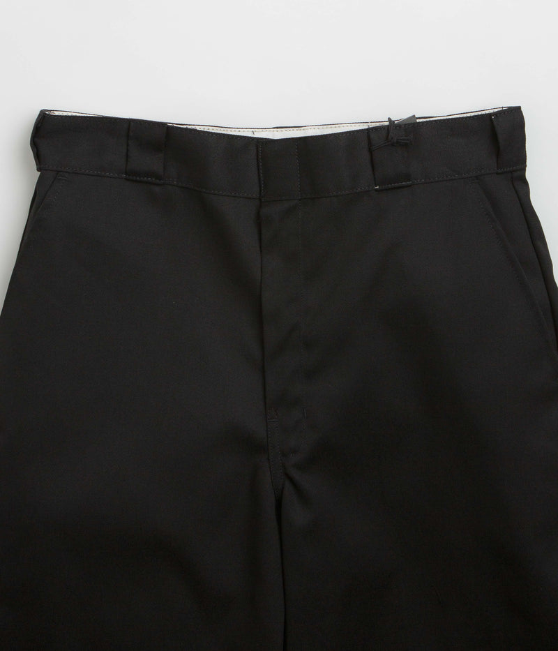 Dickies 13 Inch Multi Pocket Shorts in Black