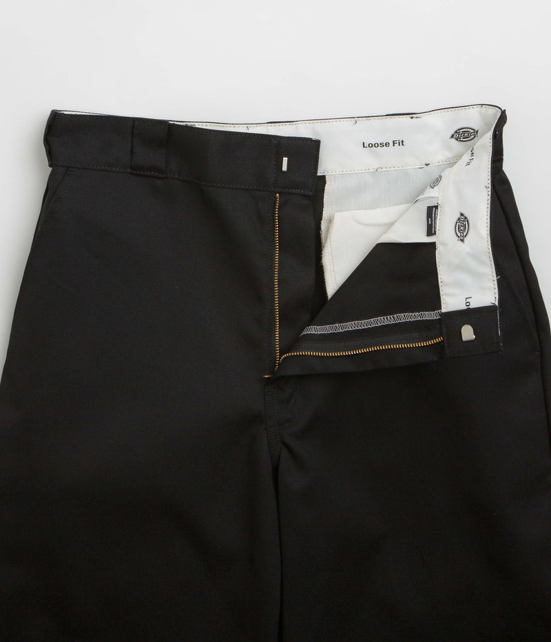 Dickies 13 Inch Multi Pocket Shorts in Black