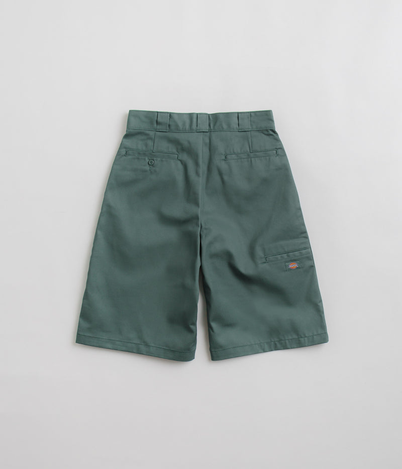 Dickies 13 Inch Multi Pocket Shorts in Dark Forest