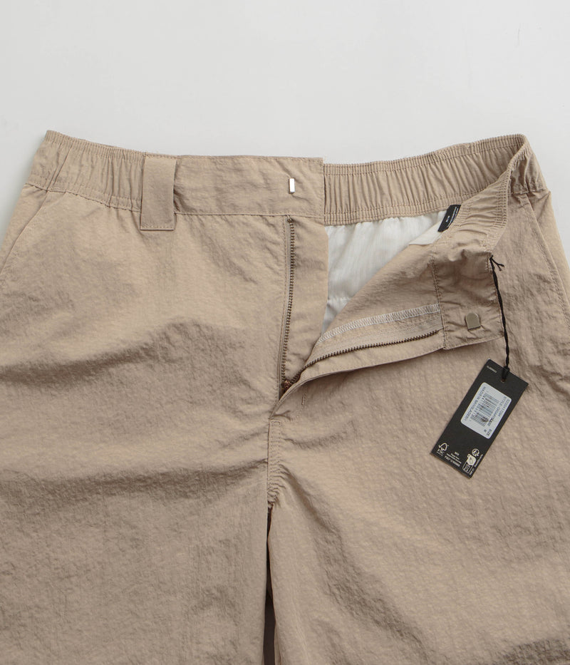 Dickies Fincastle Shorts in Sandstone