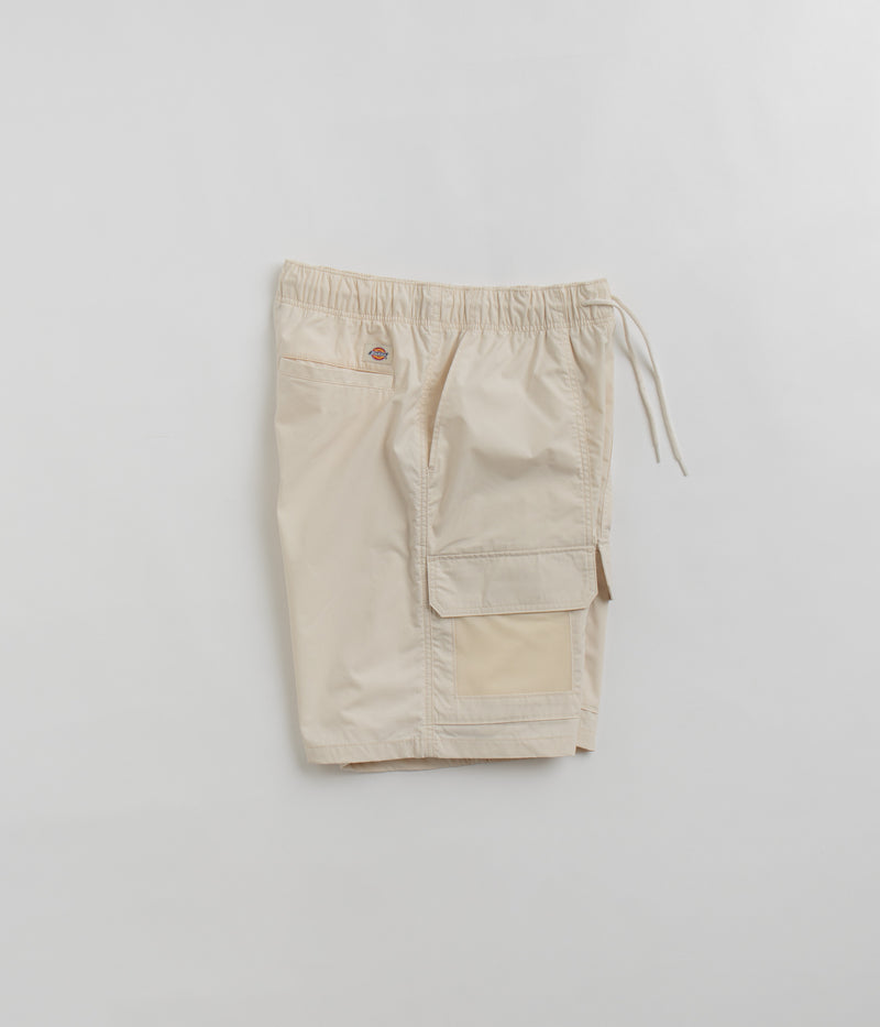Dickies Fishersville Shorts in Whitecap Grey