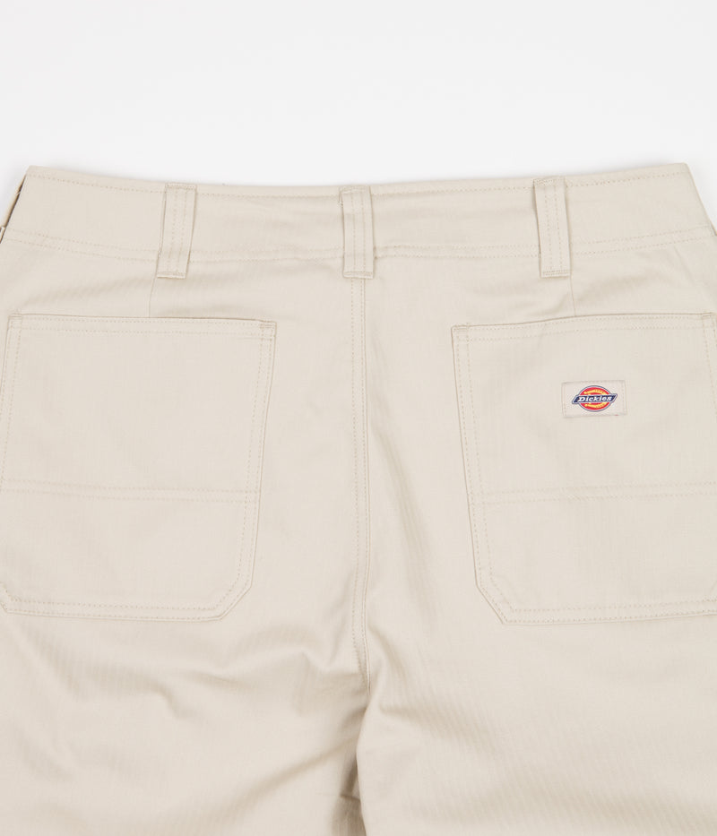 Dickies Funkley Shorts in Cement