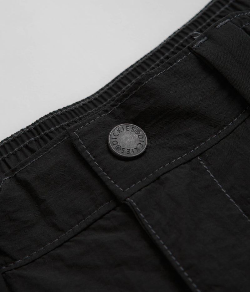 Dickies Jackson Cargo Shorts in Black