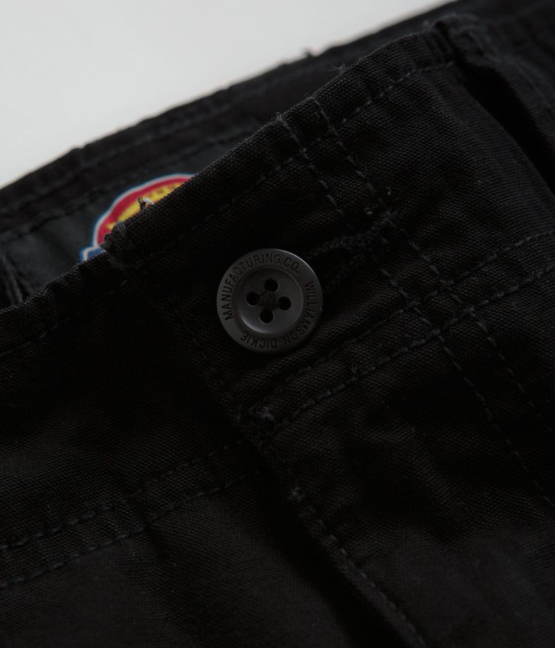 Dickies Johnson Cargo Pants in Black