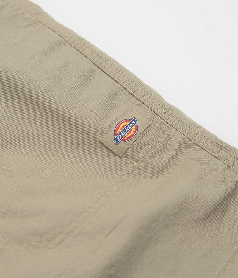 Dickies Pelican Rapids Shorts in Desert Sand
