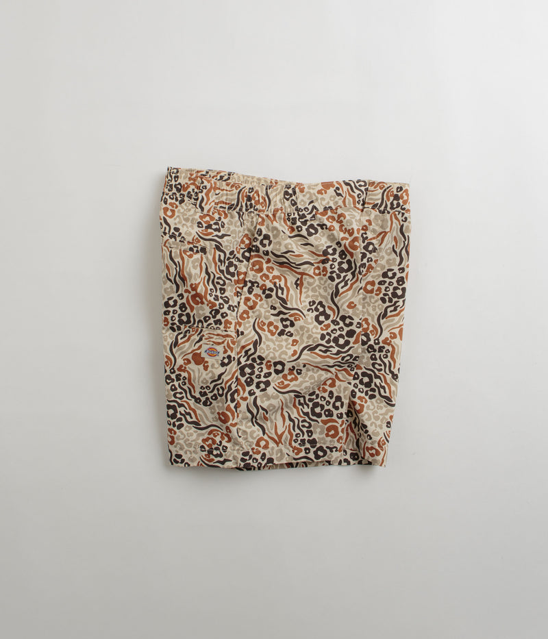 Dickies Saltville Shorts in White Camo Print