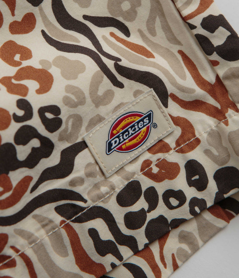 Dickies Saltville Shorts in White Camo Print