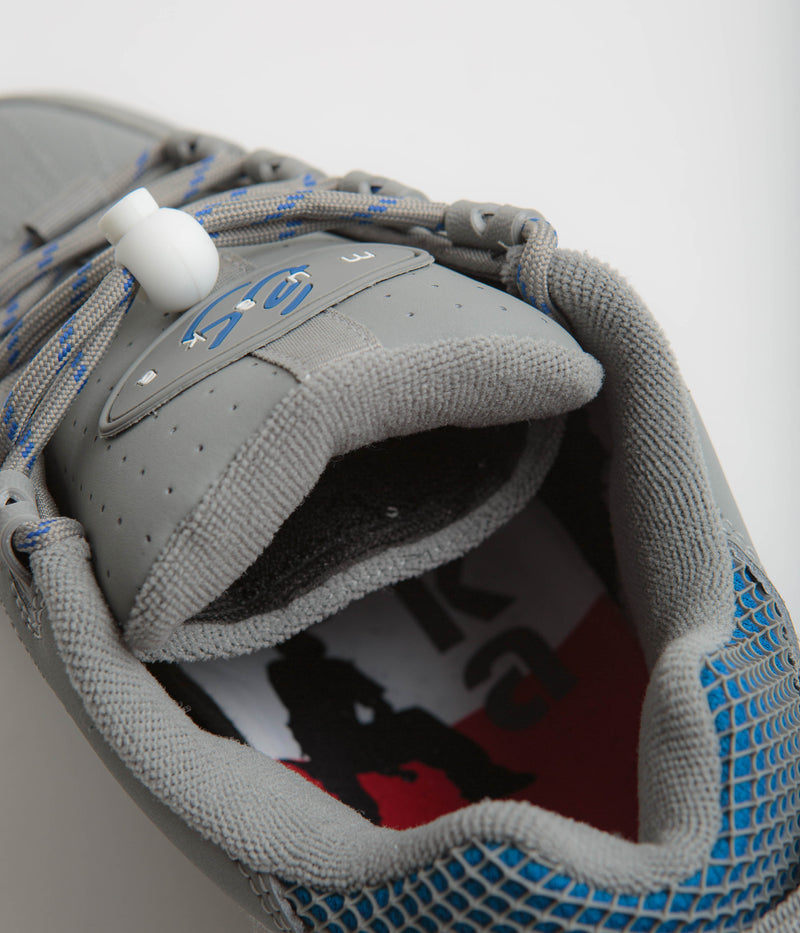 eS Muska Shoes in Grey