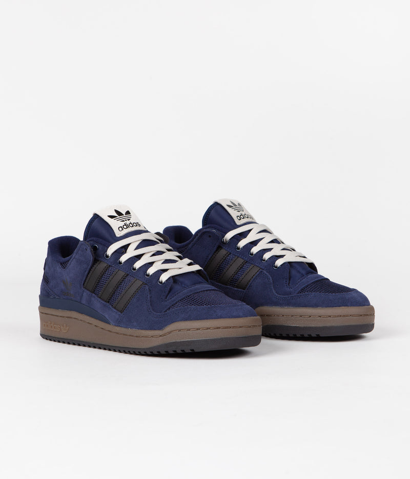 Adidas Forum 84 Low ADV Shoes in Collegiate Navy and Core Black / Bluebird