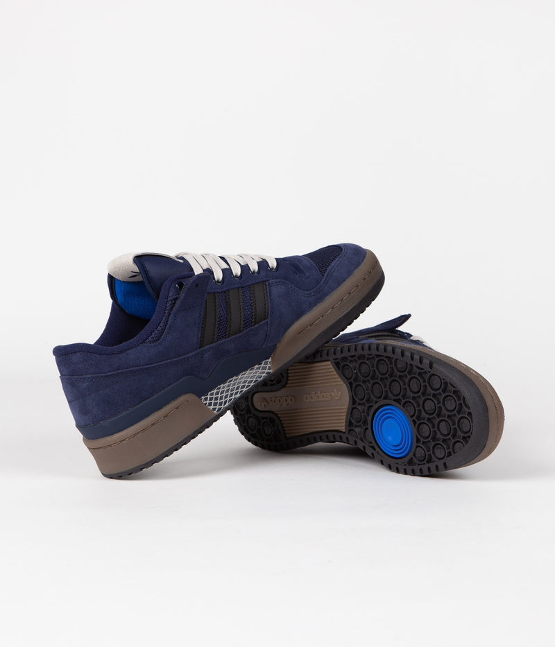 Adidas Forum 84 Low ADV Shoes in Collegiate Navy and Core Black / Bluebird