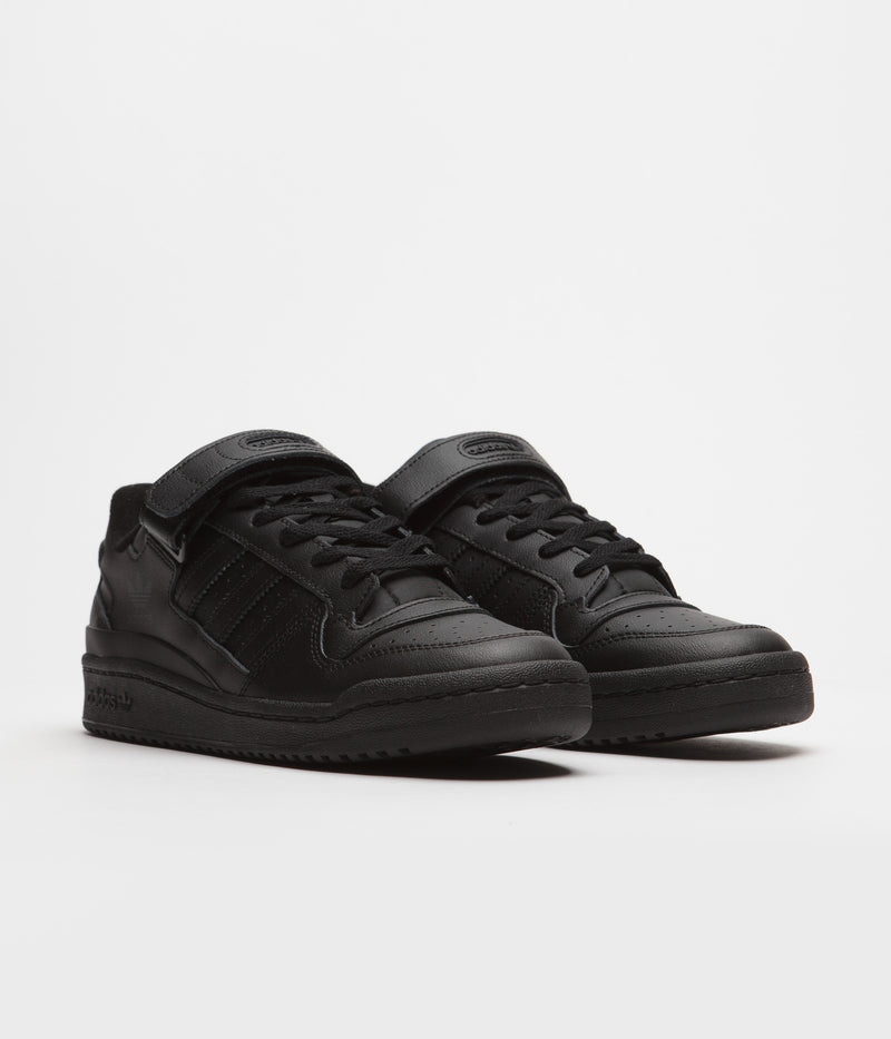 Adidas Forum Low Shoes in Core Black and Core Black / Core Black