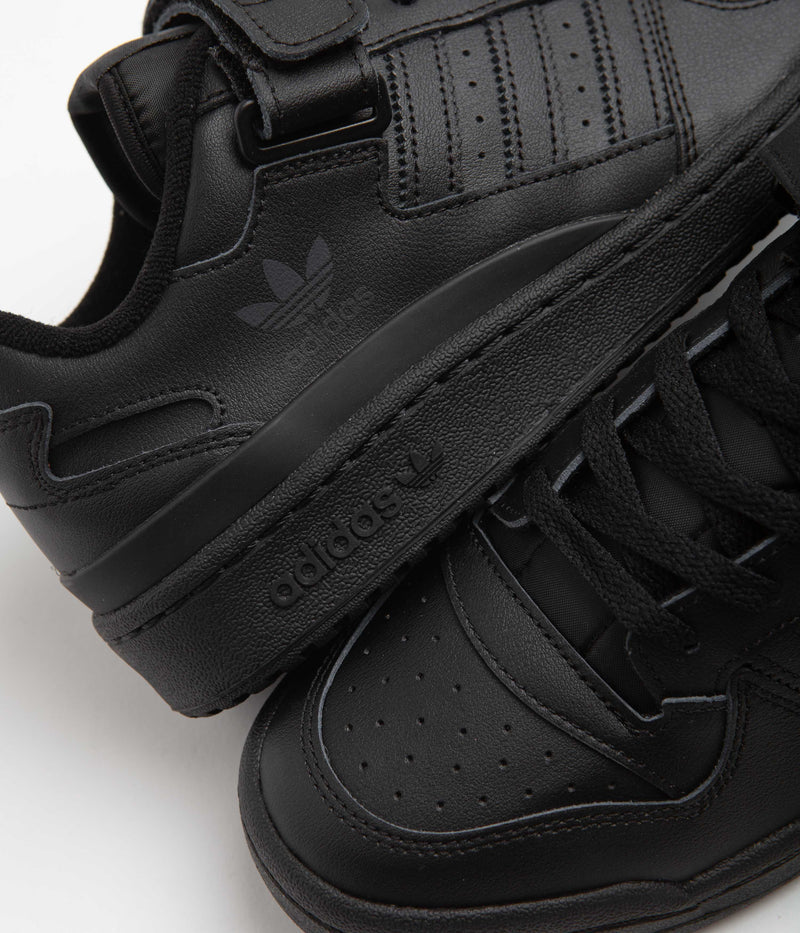 Adidas Forum Low Shoes in Core Black and Core Black / Core Black