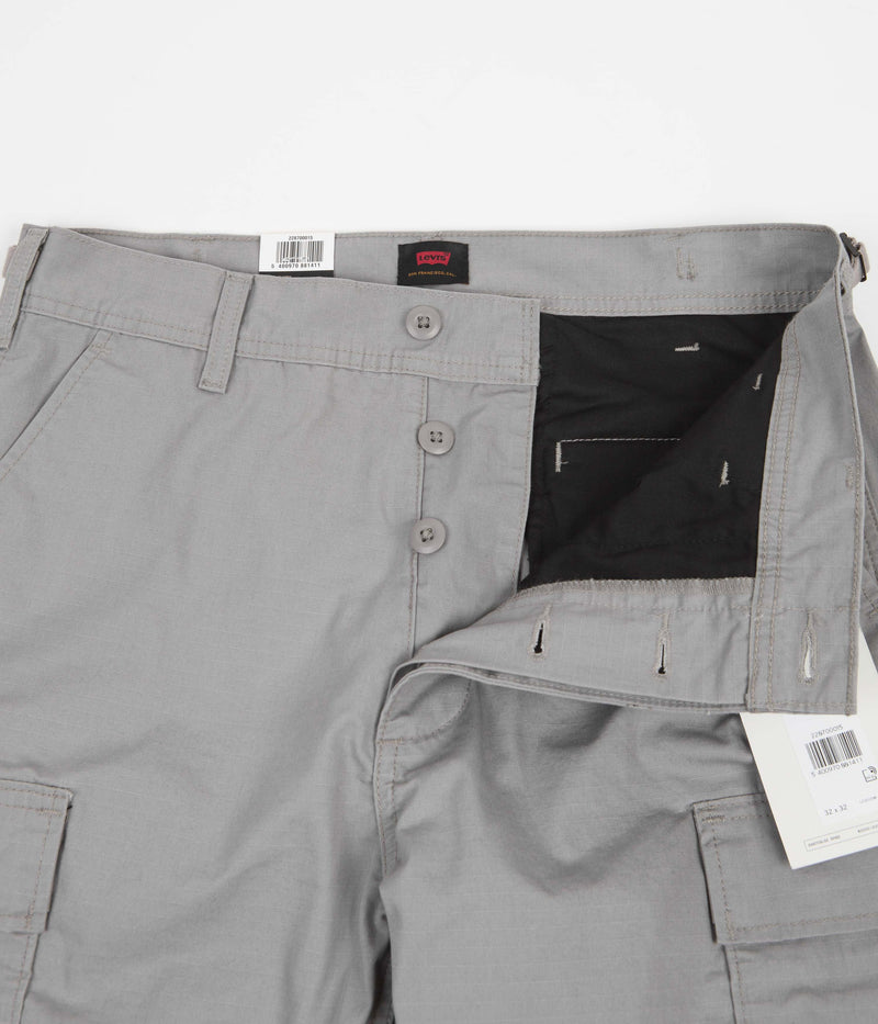 Levi's® Skate Cargo Pants in Cliff Grey