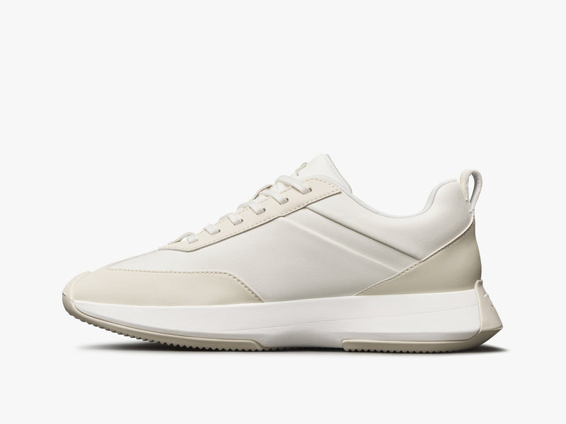 Off White / White