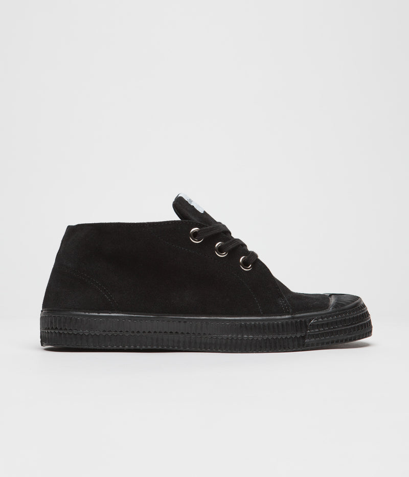 Novesta Star Chukka Suede Shoes in Mono Black