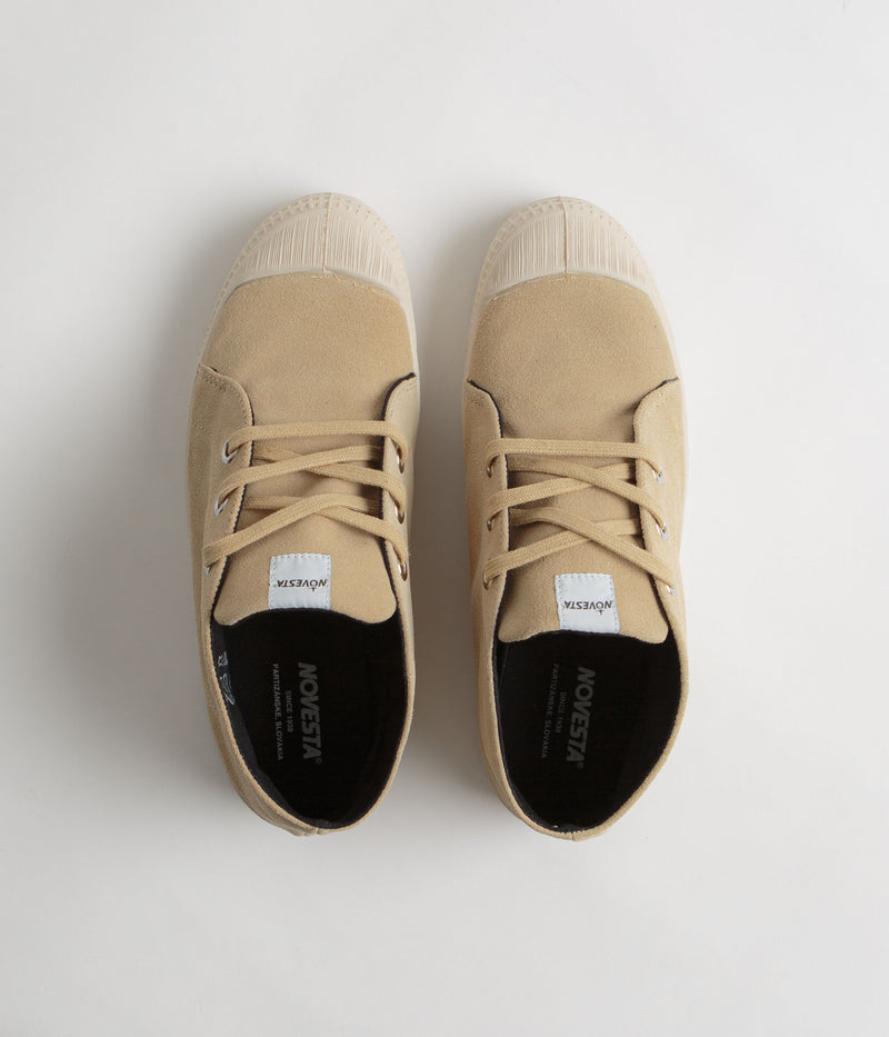 Novesta Star Chukka Suede Shoes in Mono Papyrus