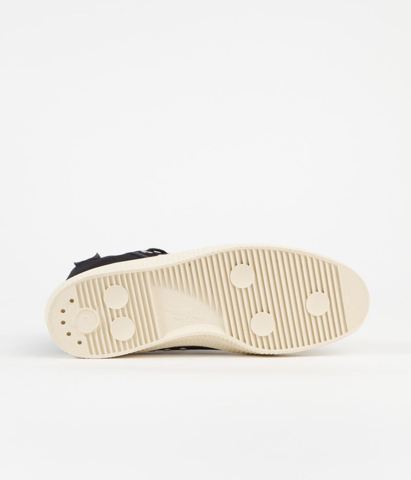 Novesta Star Dribble Contrast Stitching Shoes in 60 Black and 99 Beige / 106 Ecru