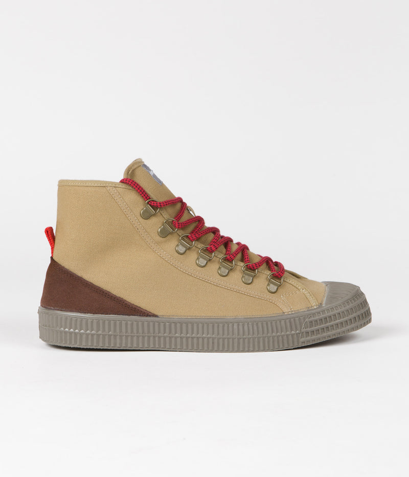 Novesta Star Dribble Hiker Shoes in 16 Sezam and Grey