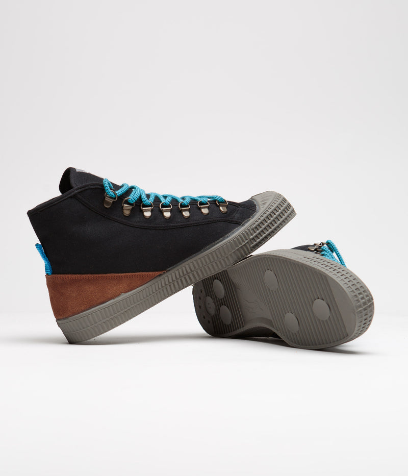 Novesta Star Dribble Hiker Shoes in 60 Black and 230 Grey