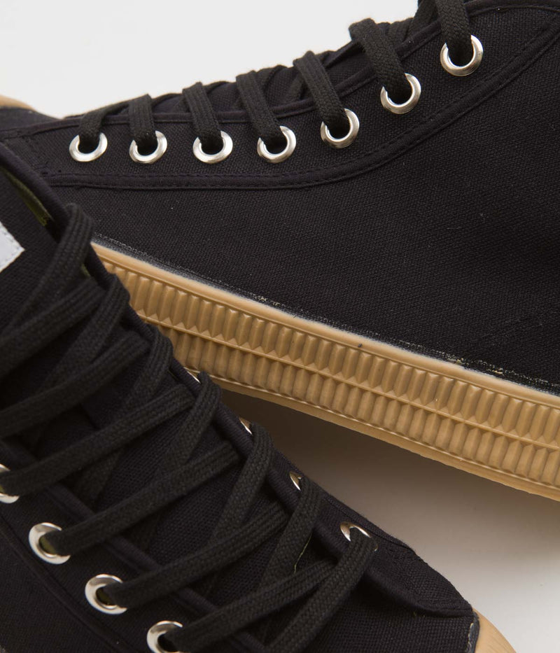 Novesta Star Dribble Shoes in 60 Black and 003 Transparent