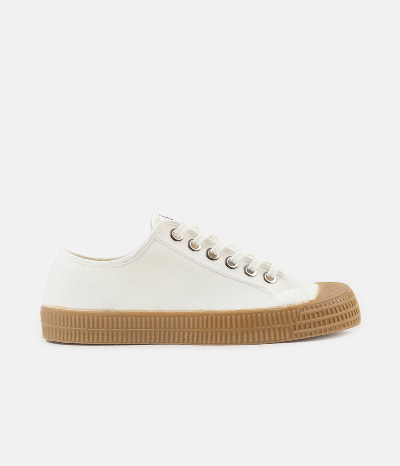 Novesta Star Master Shoes in 10 White and 003 Transparent