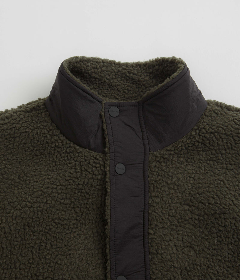 Parlez Fair Fleece in Khaki