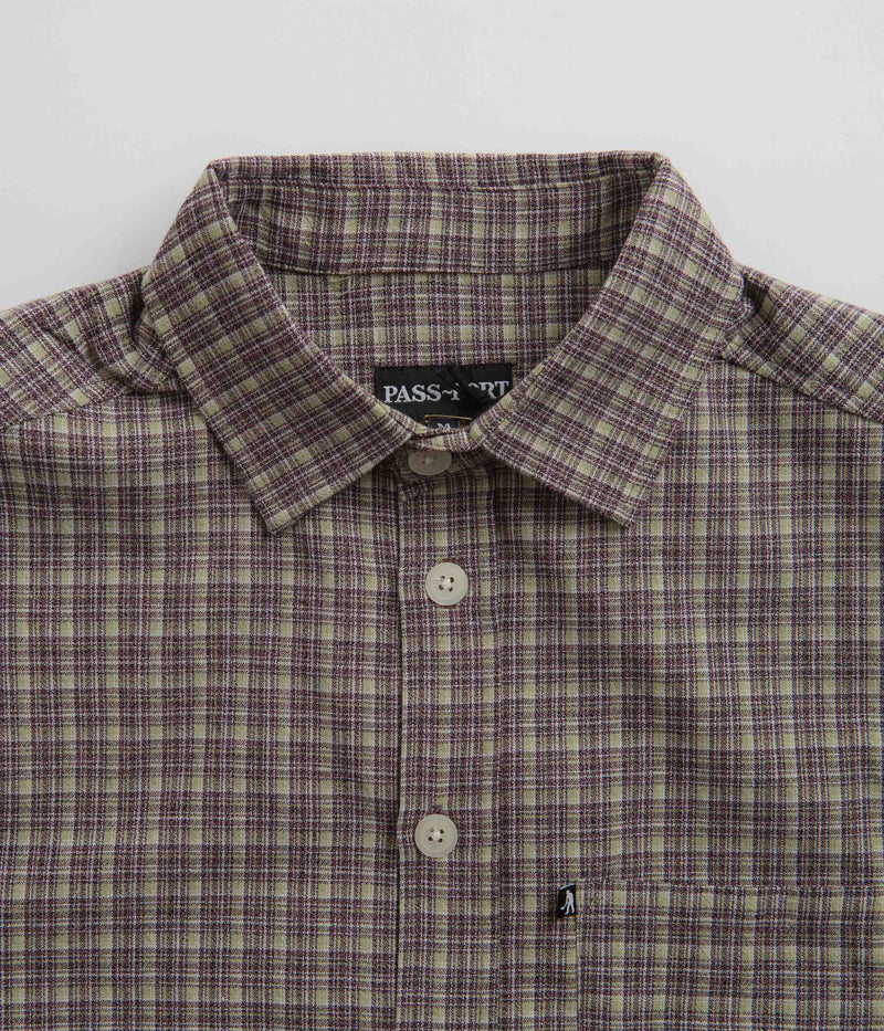 Pass Port Workers Check Short Sleeve Shirt in Choc Mint