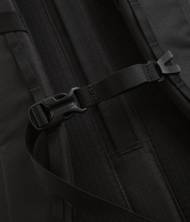 Patagonia Black Hole Backpack 25L in Black