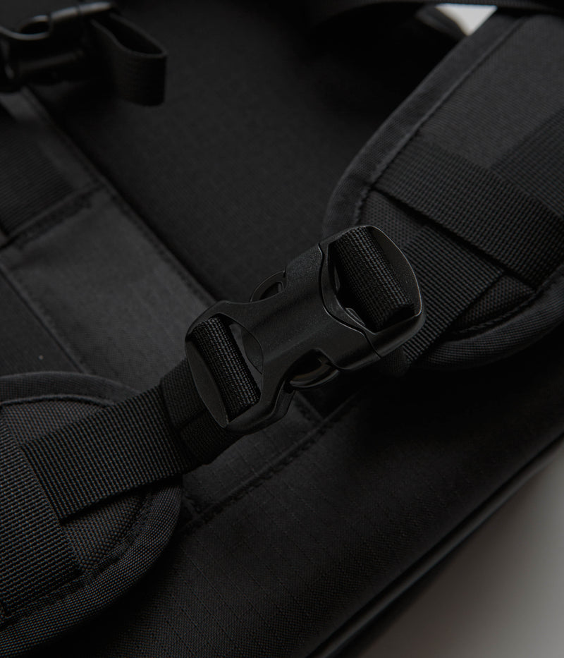 Patagonia Black Hole Mini MLC Bag in Black