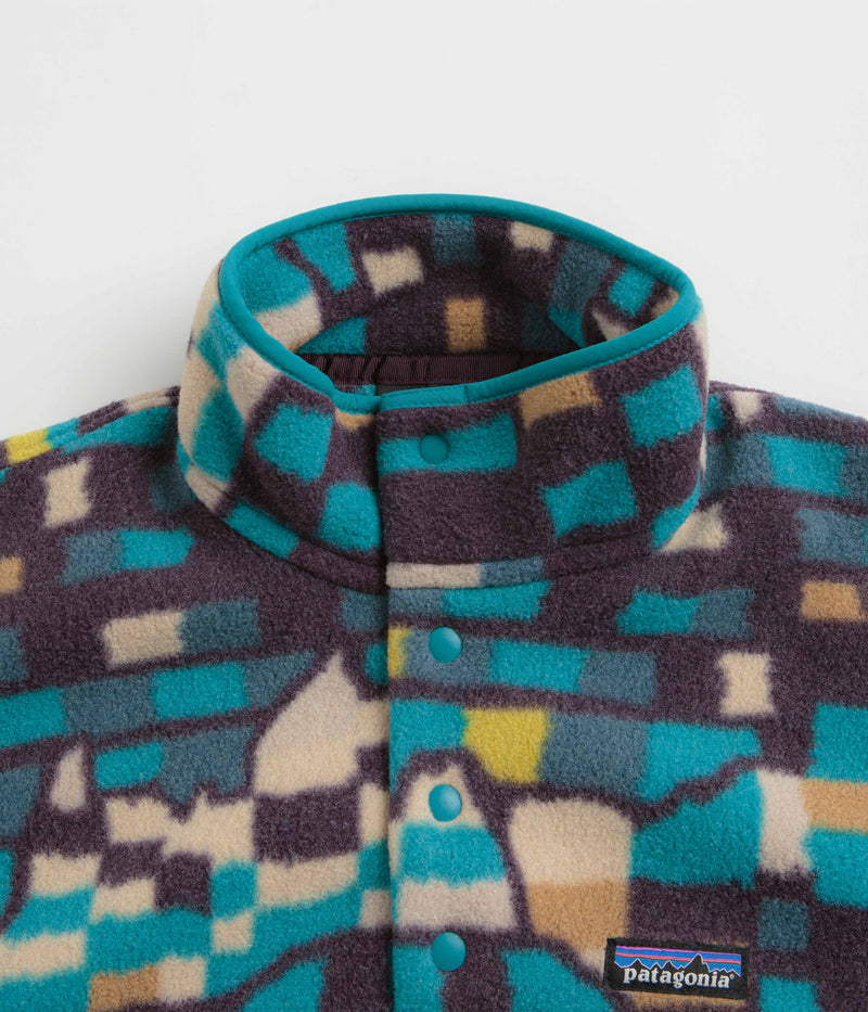 Patagonia Lightweight Synchilla Snap-T Fleece in Fitz Roy Patchwork: Belay Blue