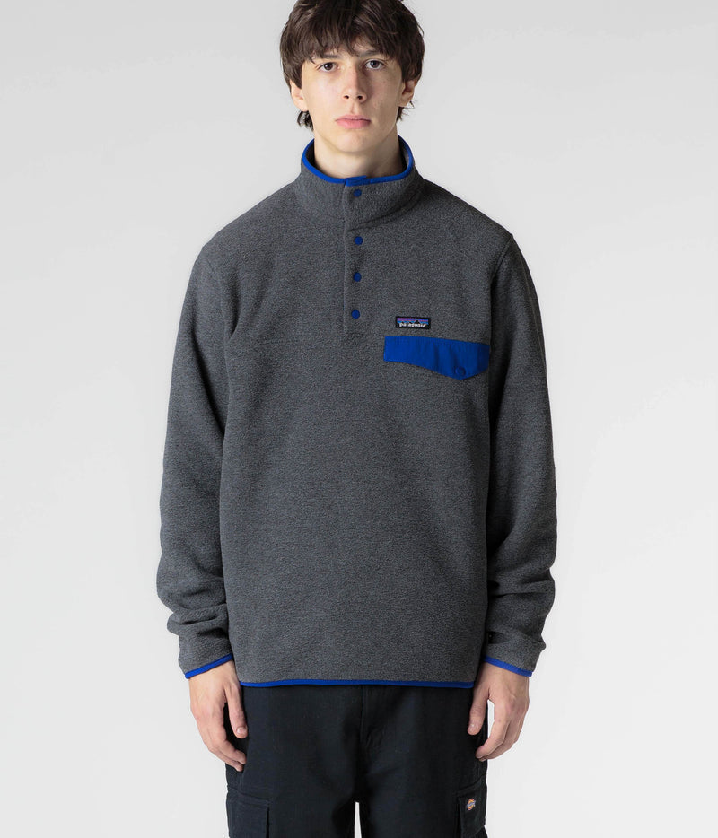 Patagonia Lightweight Synchilla Snap-T Fleece in Nickel and Passage Blue