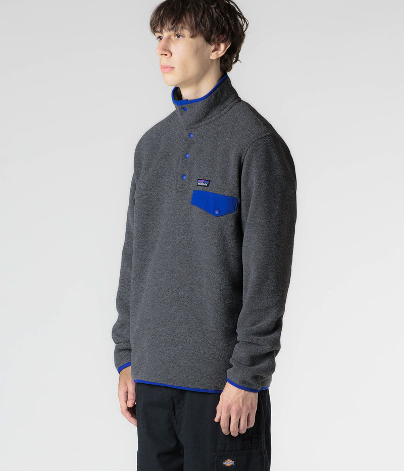 Patagonia Lightweight Synchilla Snap-T Fleece in Nickel and Passage Blue