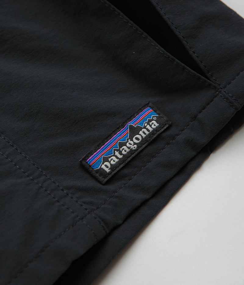 Patagonia Outdoor Everyday 7" Shorts in Pitch Blue