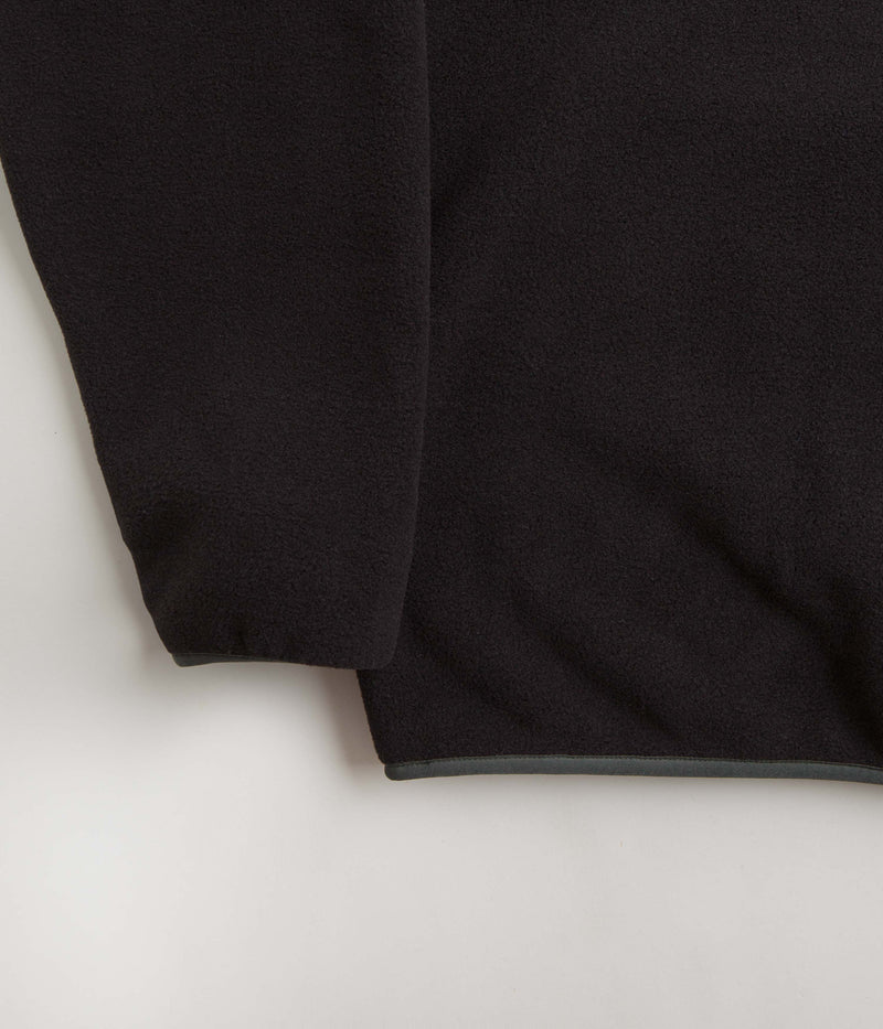 Patagonia Synchilla Snap-T Pullover Fleece in Black and Forge Grey