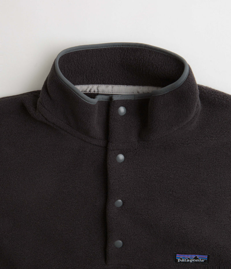 Patagonia Synchilla Snap-T Pullover Fleece in Black and Forge Grey