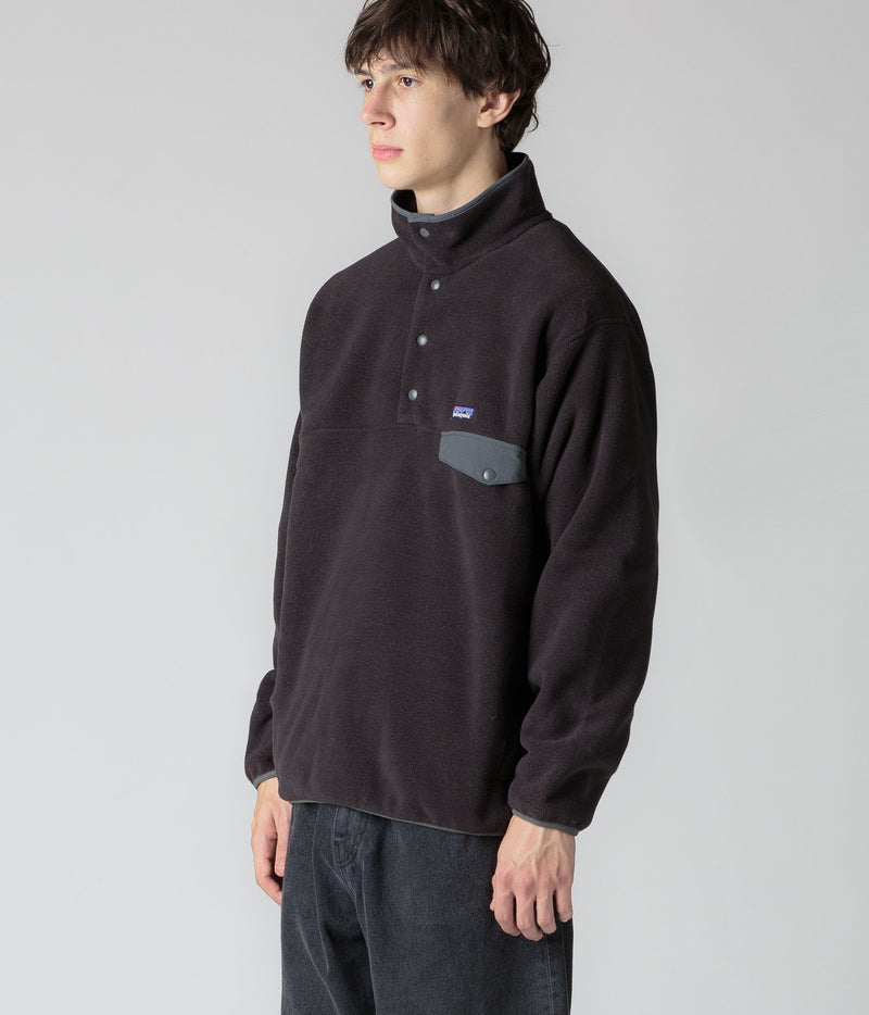Patagonia Synchilla Snap-T Pullover Fleece in Black and Forge Grey