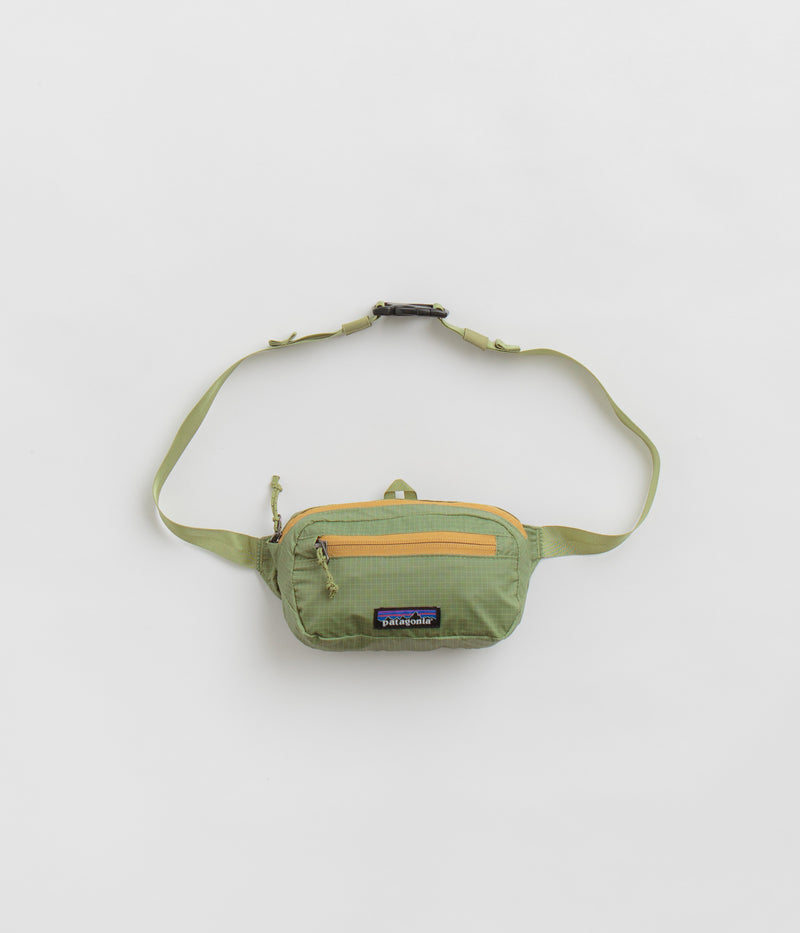 Patagonia Ultralight Black Hole Mini Hip Pack in Buckhorn Green