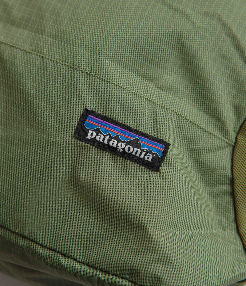 Patagonia Ultralight Black Hole Tote Pack in Buckhorn Green