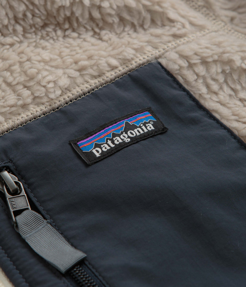 Patagonia Womens Classic Retro-X Jacket in Natural and Smolder Blue