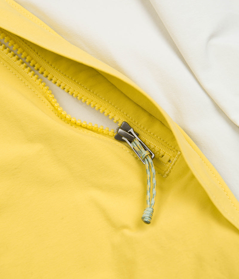 Patagonia Womens Skysail Jacket in Dyno White and Surfboard Yellow