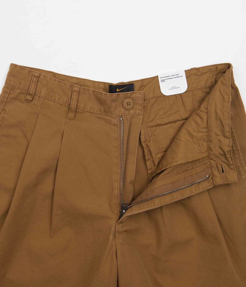 Nike Pleated Chino Shorts in Ale Brown and White
