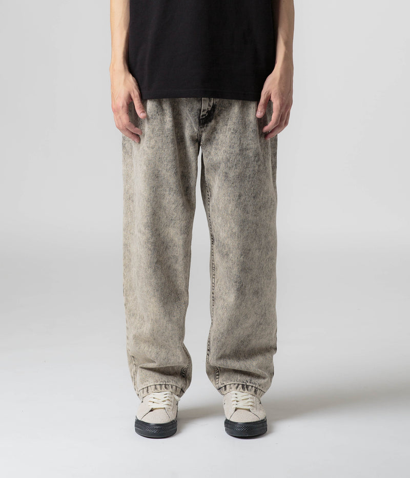 Polar Grund Chinos in Acid Black