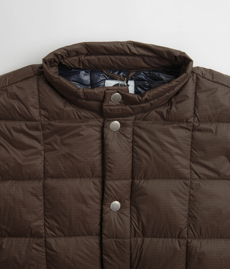 Polar Lightweight Puffer Jacket in Brown
