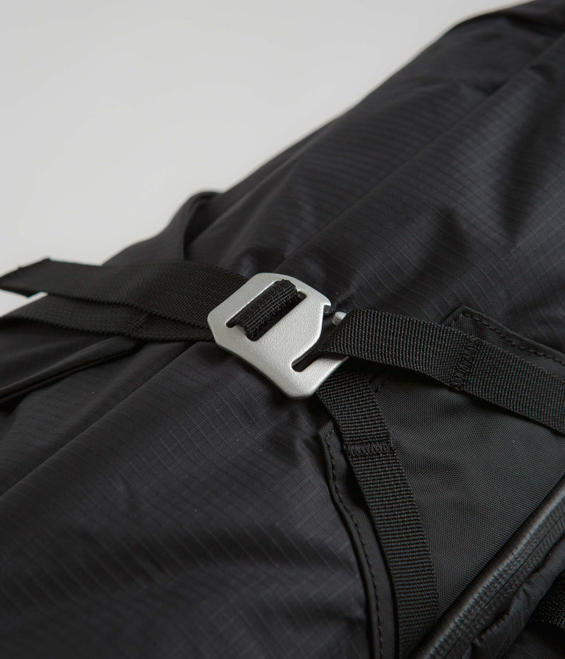 Salomon ACS 20L Day Pack in Black