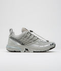 Salomon ACS Pro Shoes in Metal and Ghost Gray / Silver Metallic X