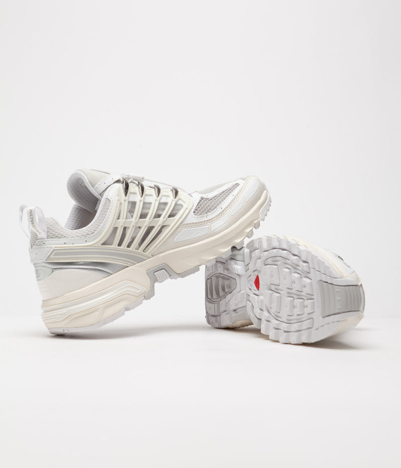 Salomon ACS Pro Shoes in White and Vanilla Ice / Lunar Rock