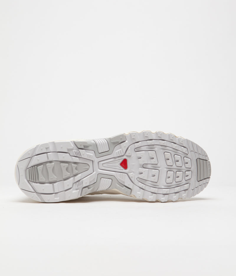 Salomon ACS Pro Shoes in White and Vanilla Ice / Lunar Rock